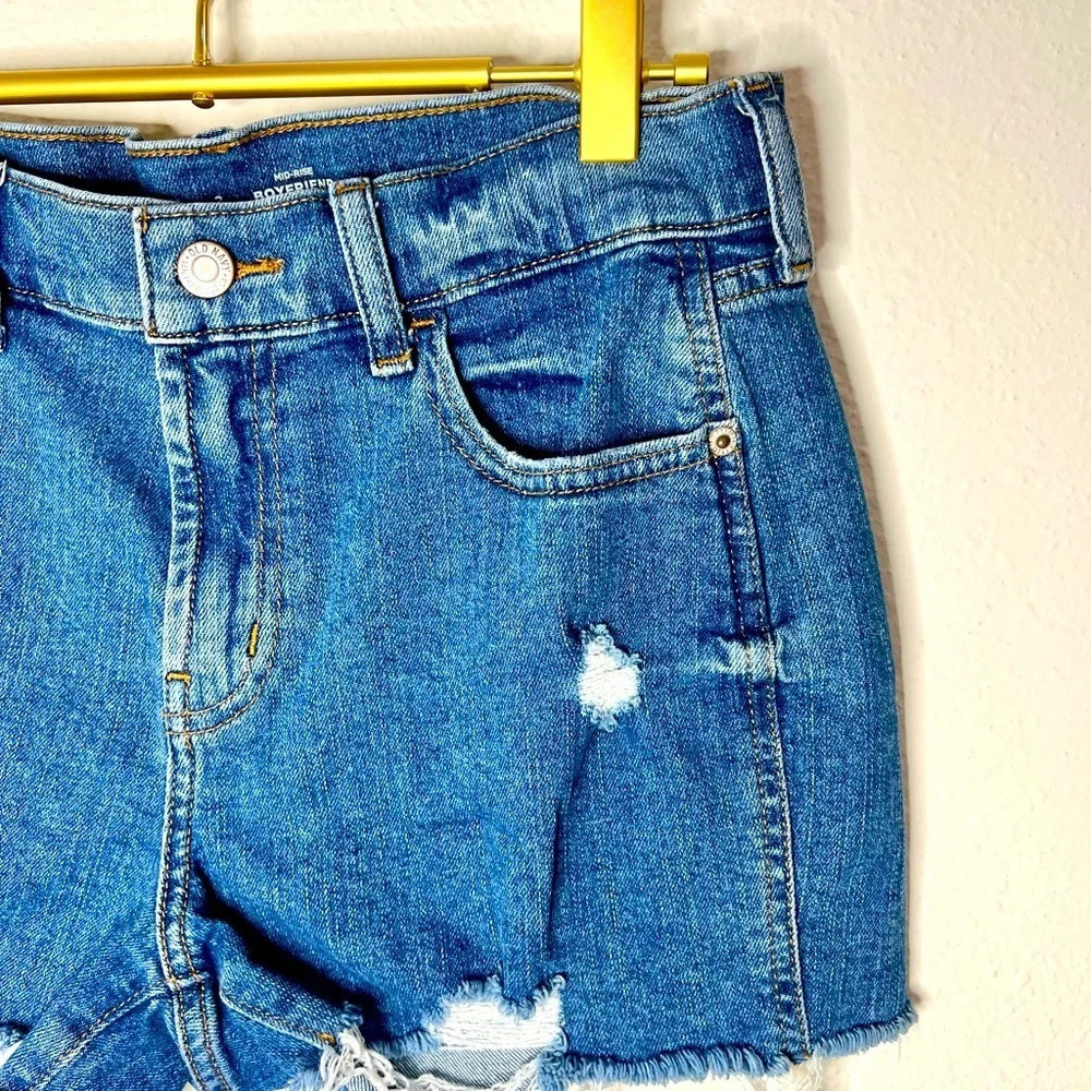 🆕 Old Navy Mid Rise Boyfriend Jean Shorts - Picture 3 of 8
